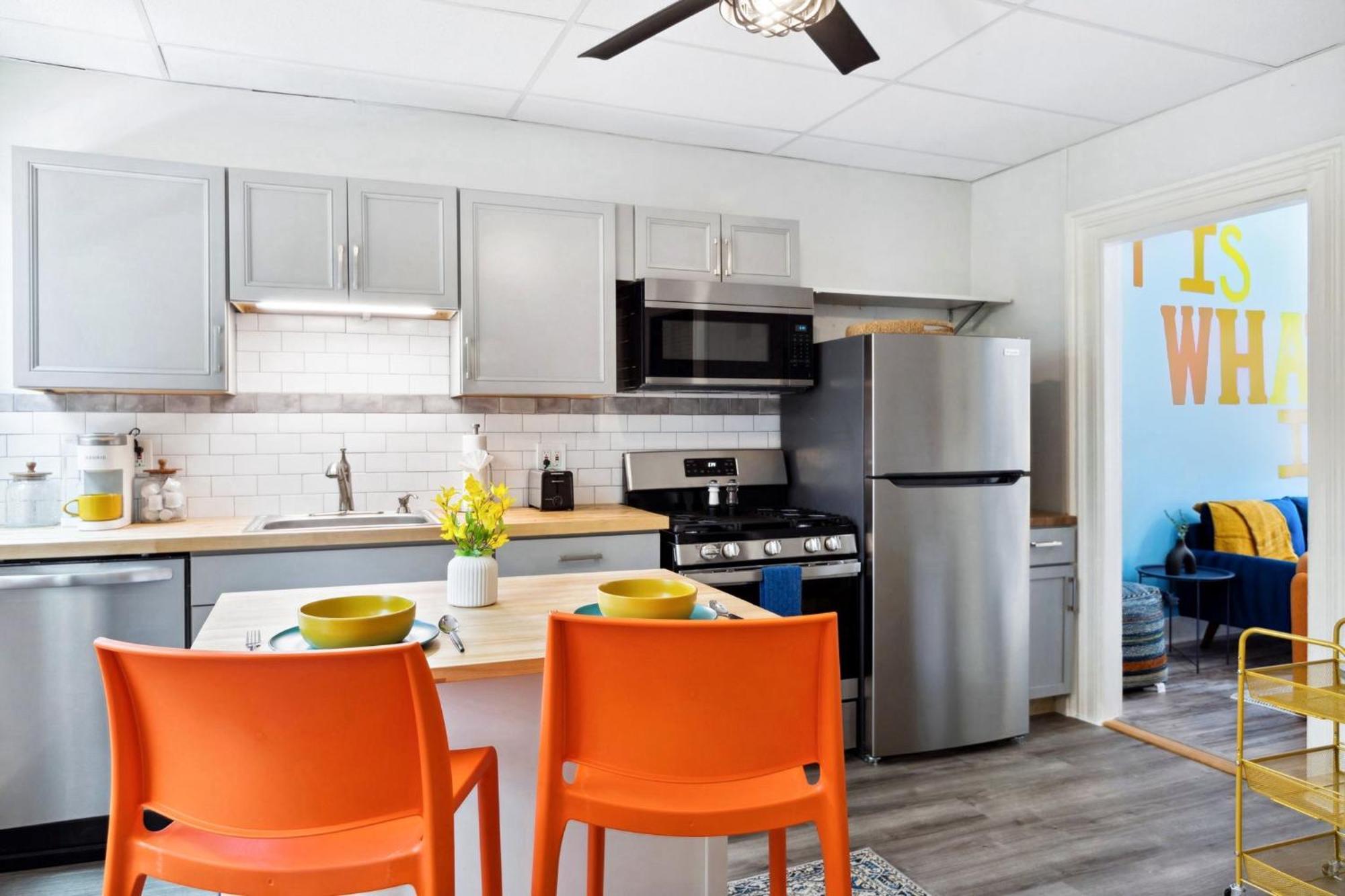 Holiday home Eclectic 3bd - Location In - Bbq Pittsburgh