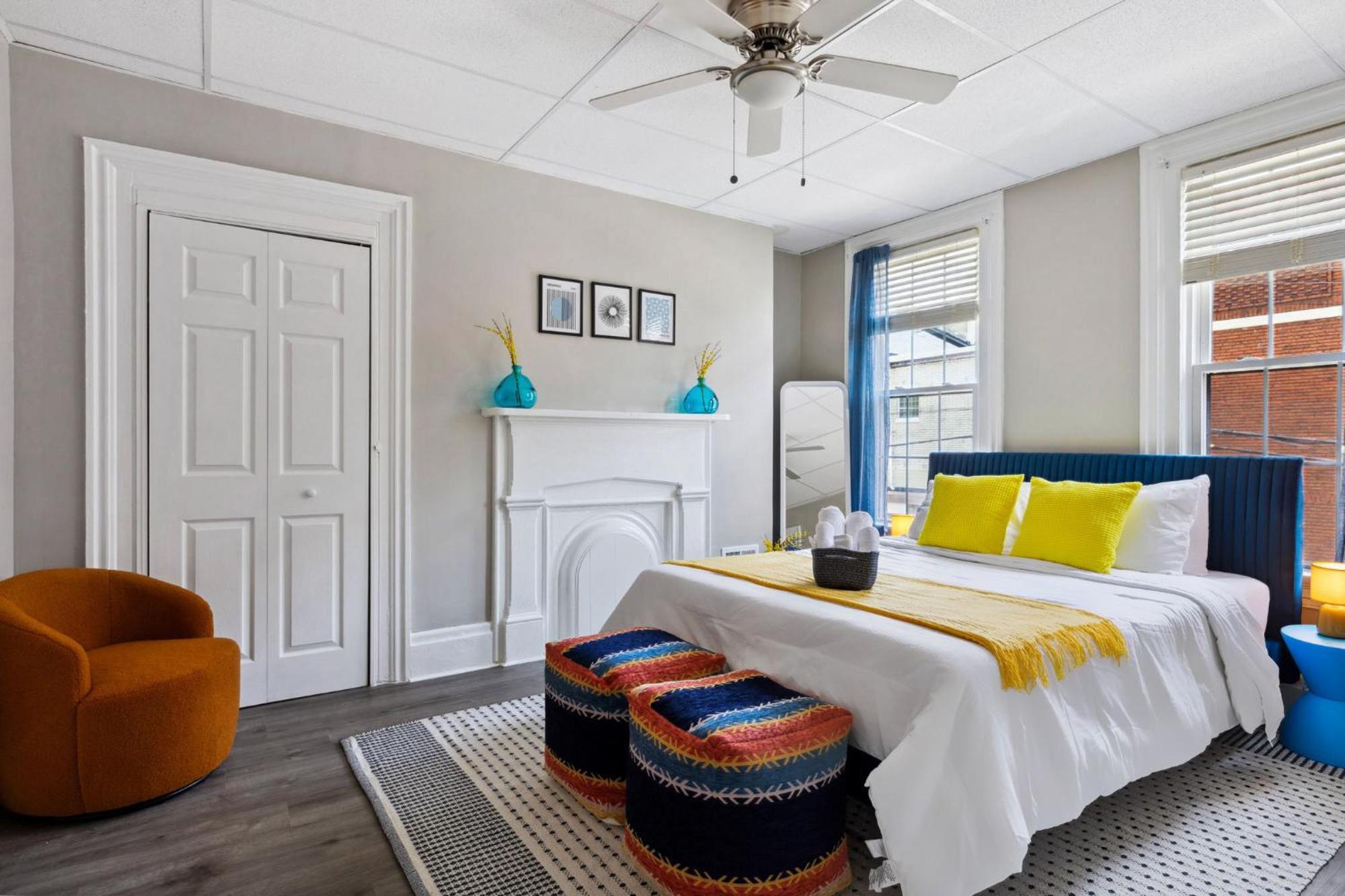Eclectic 3bd - Location In - Bbq * Pittsburgh